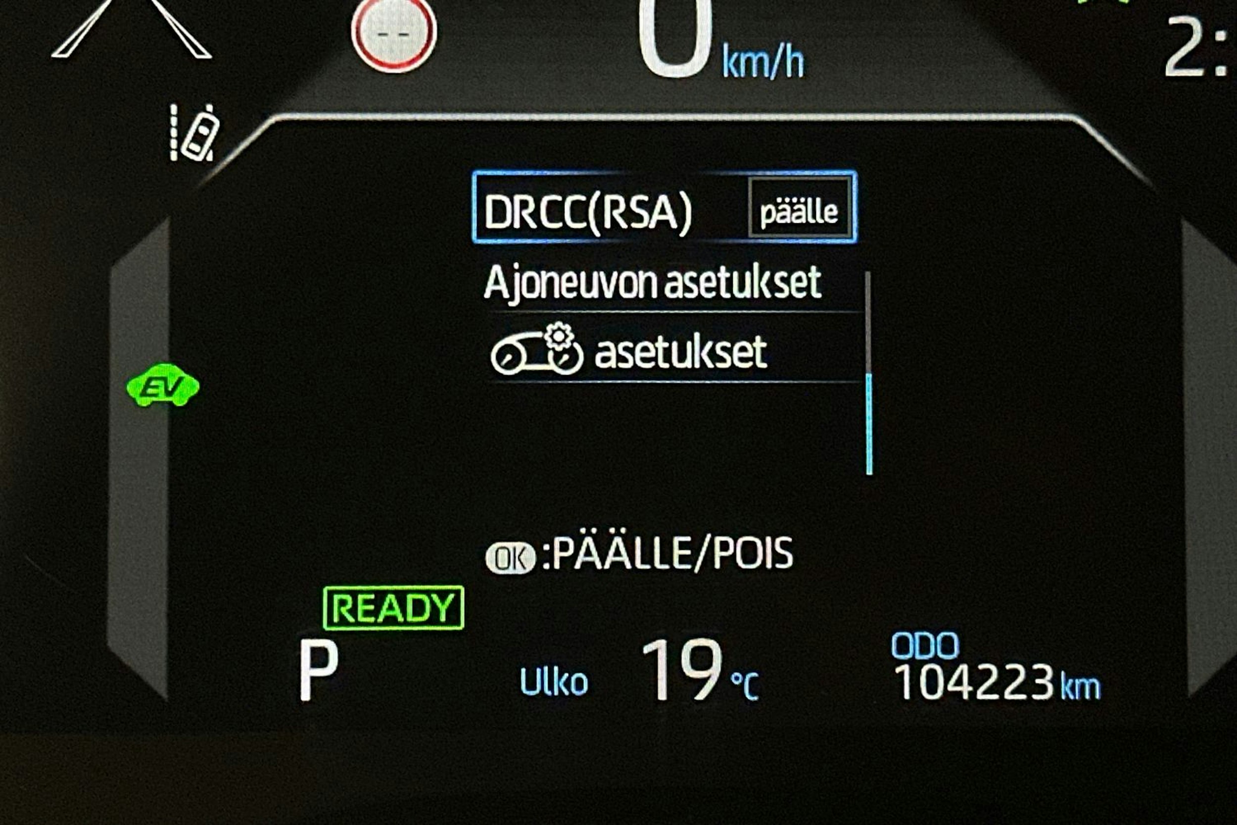 sininen Toyota Yaris Cross 2022 kuva 21.