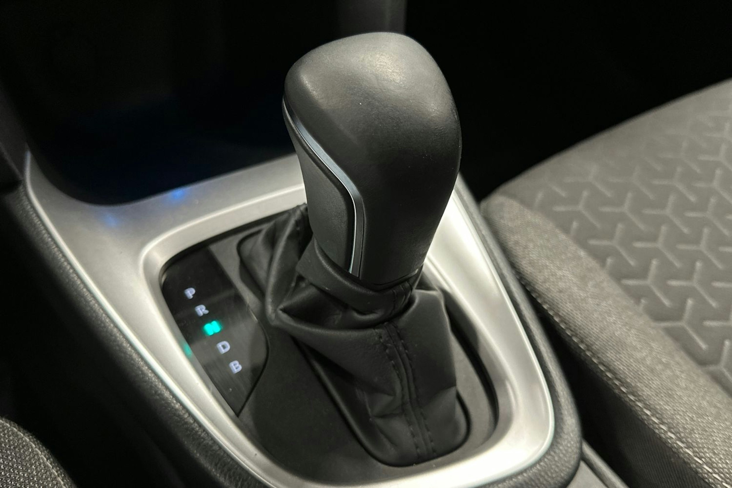 sininen Toyota Yaris Cross 2022 kuva 25.