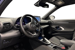 sininen Toyota Yaris Cross 2022 kuva 7.
