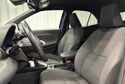sininen Toyota Yaris Cross 2022 kuva 15.