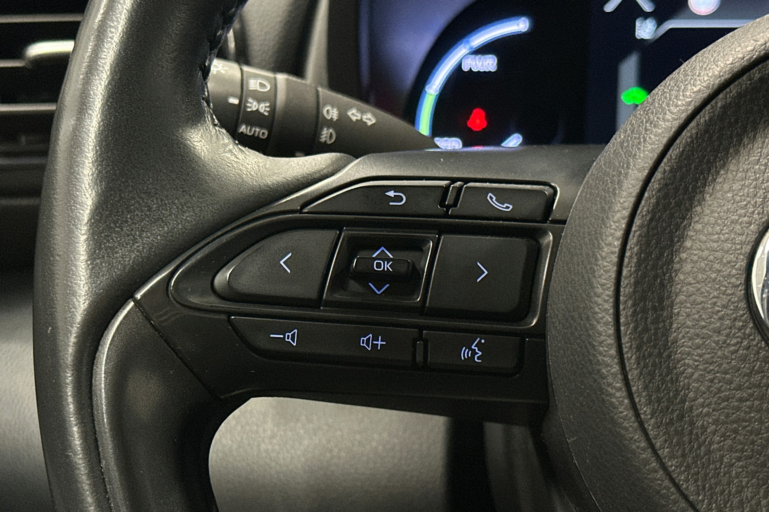 sininen Toyota Yaris Cross 2022 kuva 17.