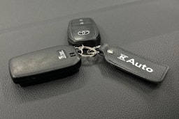 sininen Toyota Yaris Cross 2022 kuva 25.