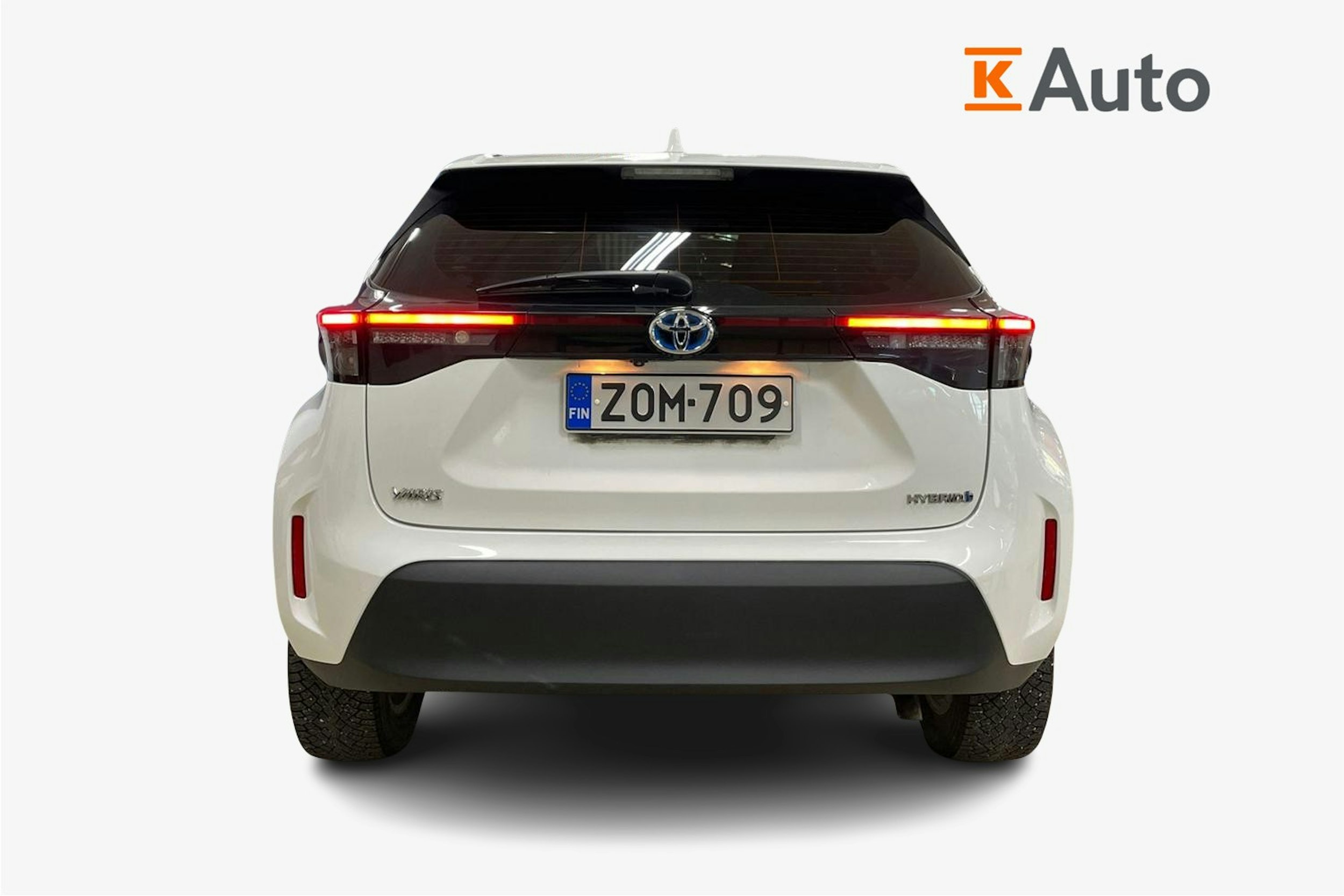 valkoinen Toyota Yaris Cross 2022 kuva 3.