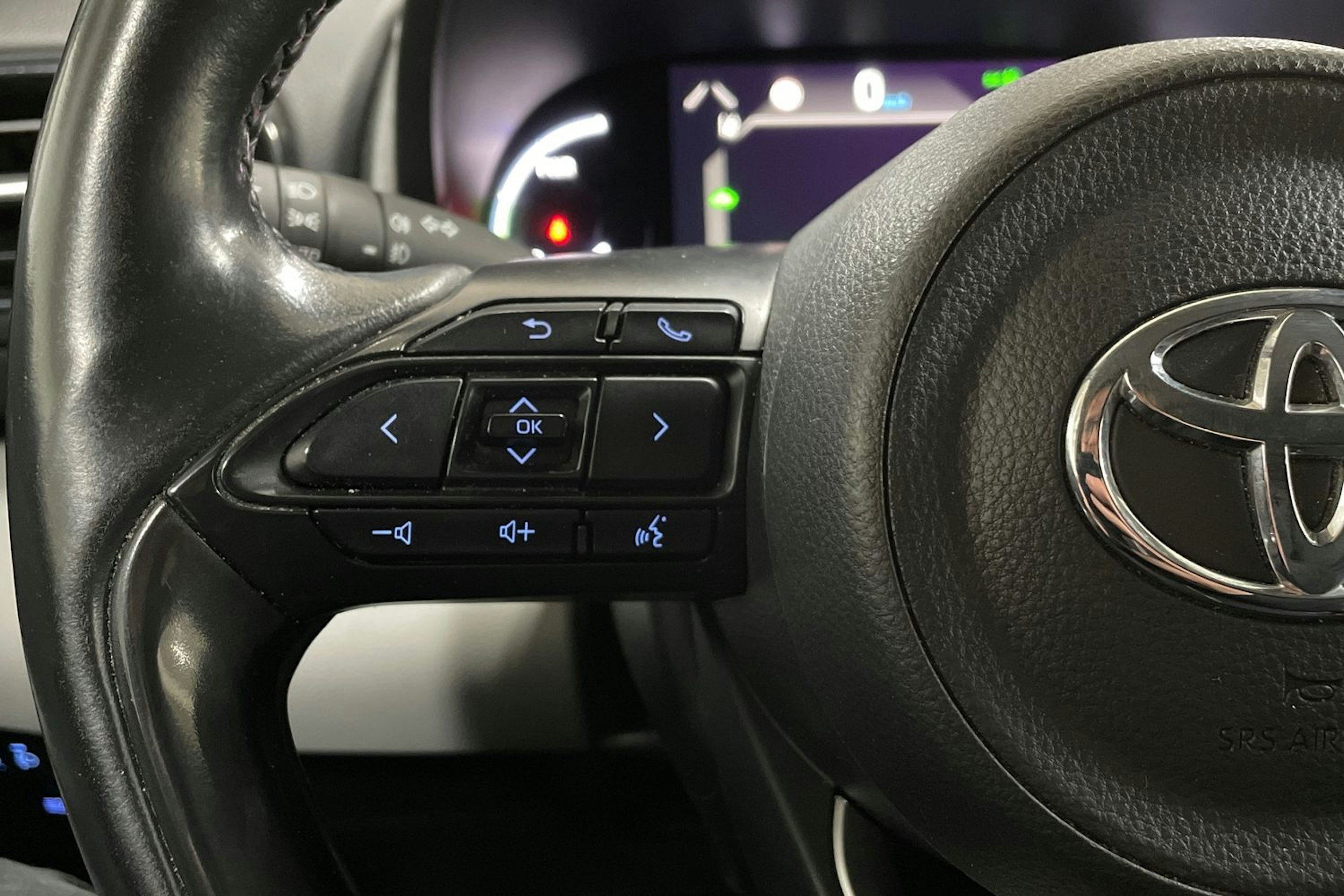 valkoinen Toyota Yaris Cross 2022 kuva 16.