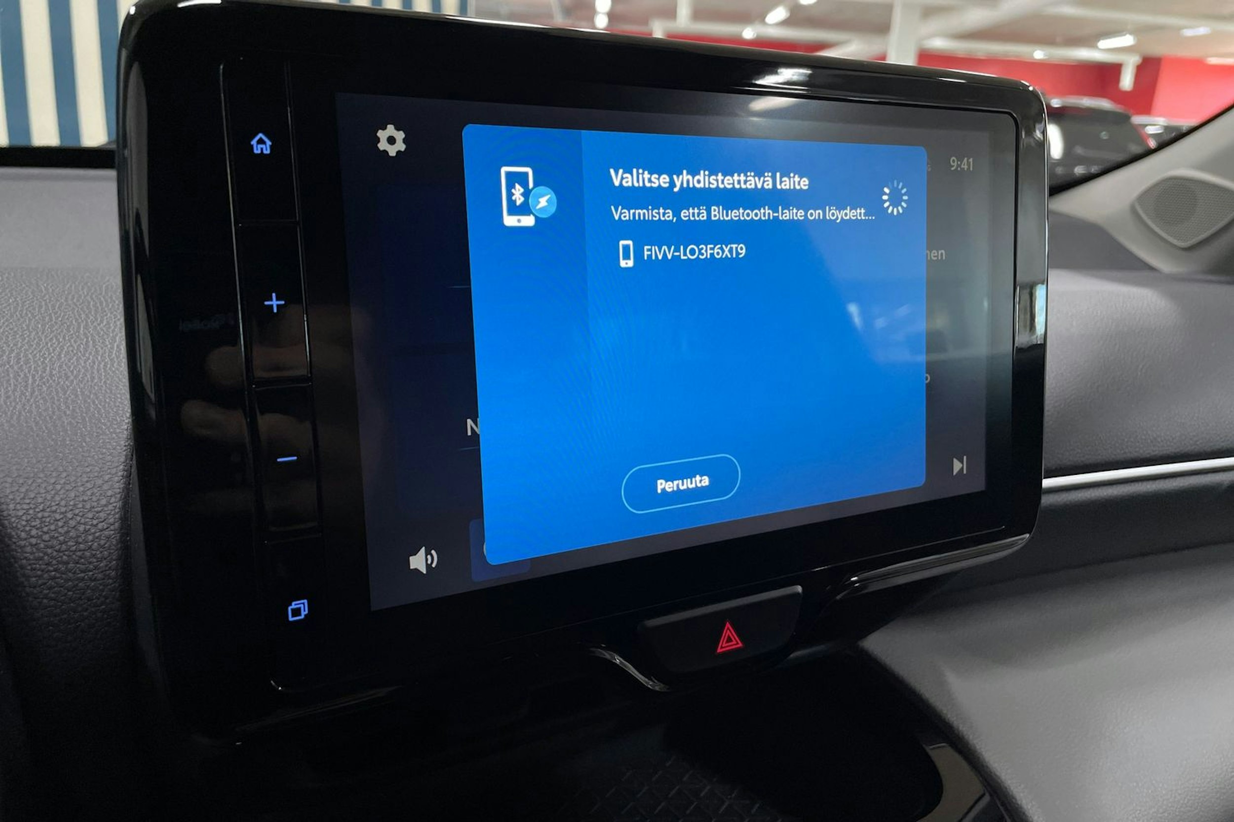 valkoinen Toyota Yaris Cross 2022 kuva 21.
