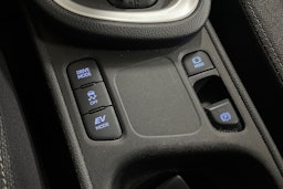 valkoinen Toyota Yaris Cross 2022 kuva 25.