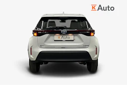 valkoinen Toyota Yaris Cross 2023 kuva 3.