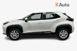 valkoinen Toyota Yaris Cross 2023 kuva 5.