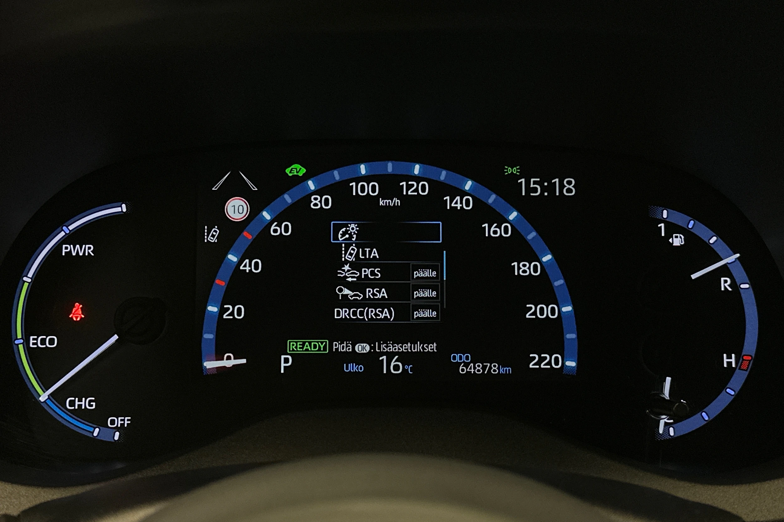 valkoinen Toyota Yaris Cross 2023 kuva 13.