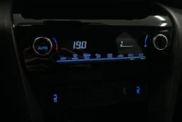 valkoinen Toyota Yaris Cross 2023 kuva 20.