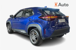 sininen Toyota Yaris Cross 2023 kuva 2.