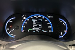 harmaa Toyota Yaris Cross 2023 kuva 19.