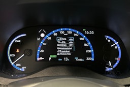 harmaa Toyota Yaris Cross 2023 kuva 20.