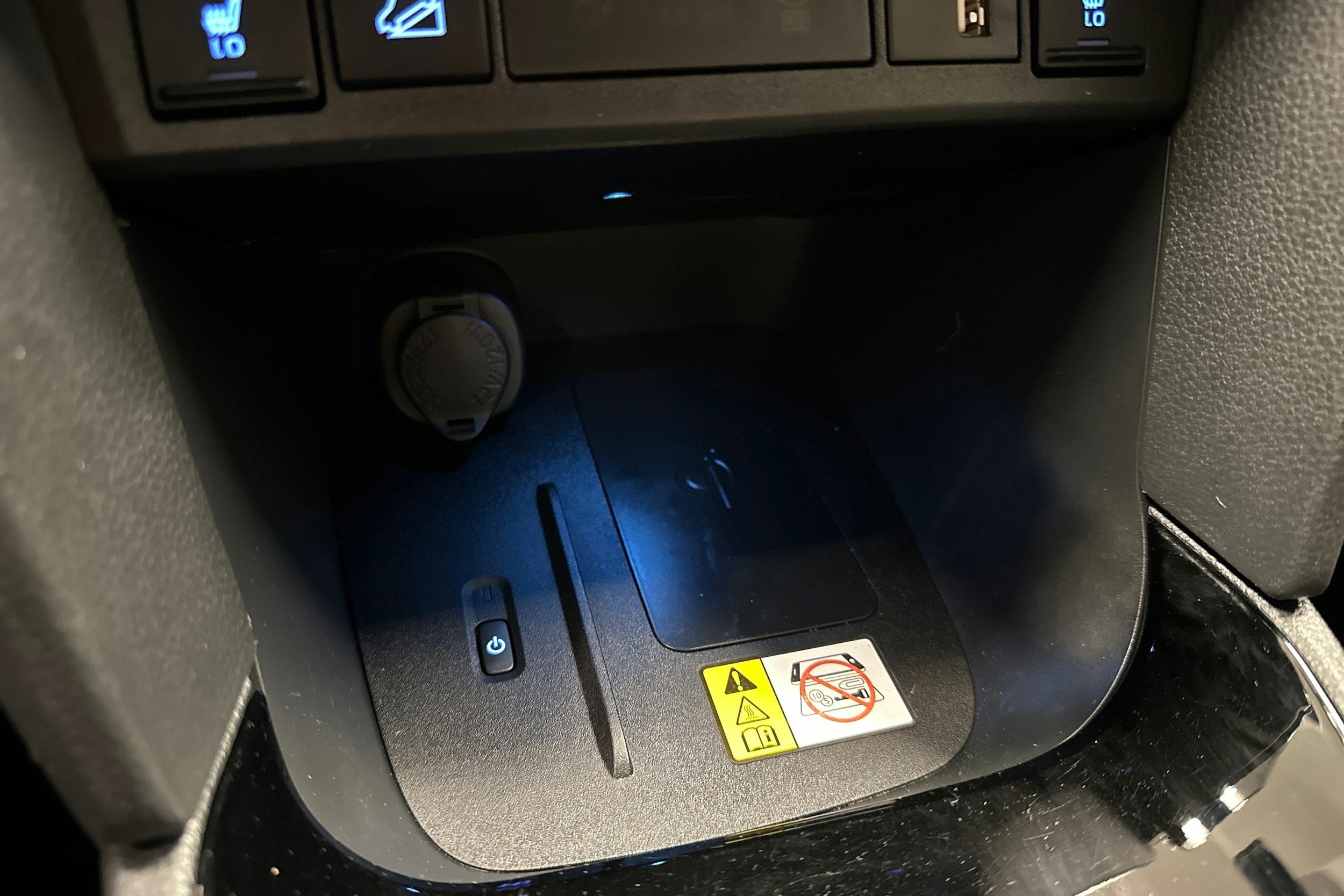 harmaa Toyota Yaris Cross 2023 kuva 22.