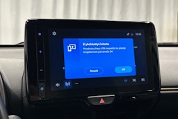 harmaa Toyota Yaris Cross 2023 kuva 25.