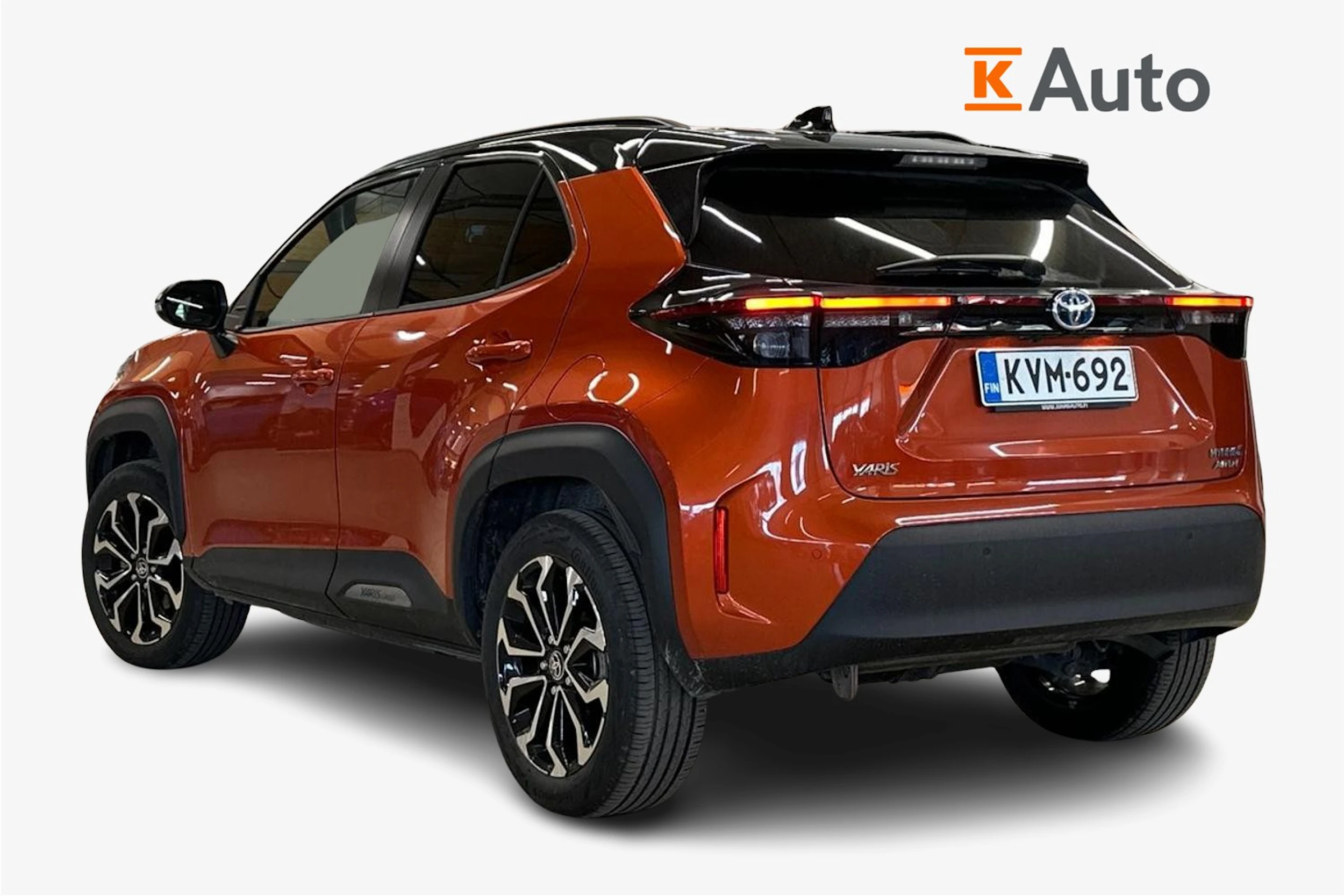 oranssi Toyota Yaris Cross 2023 kuva 2.