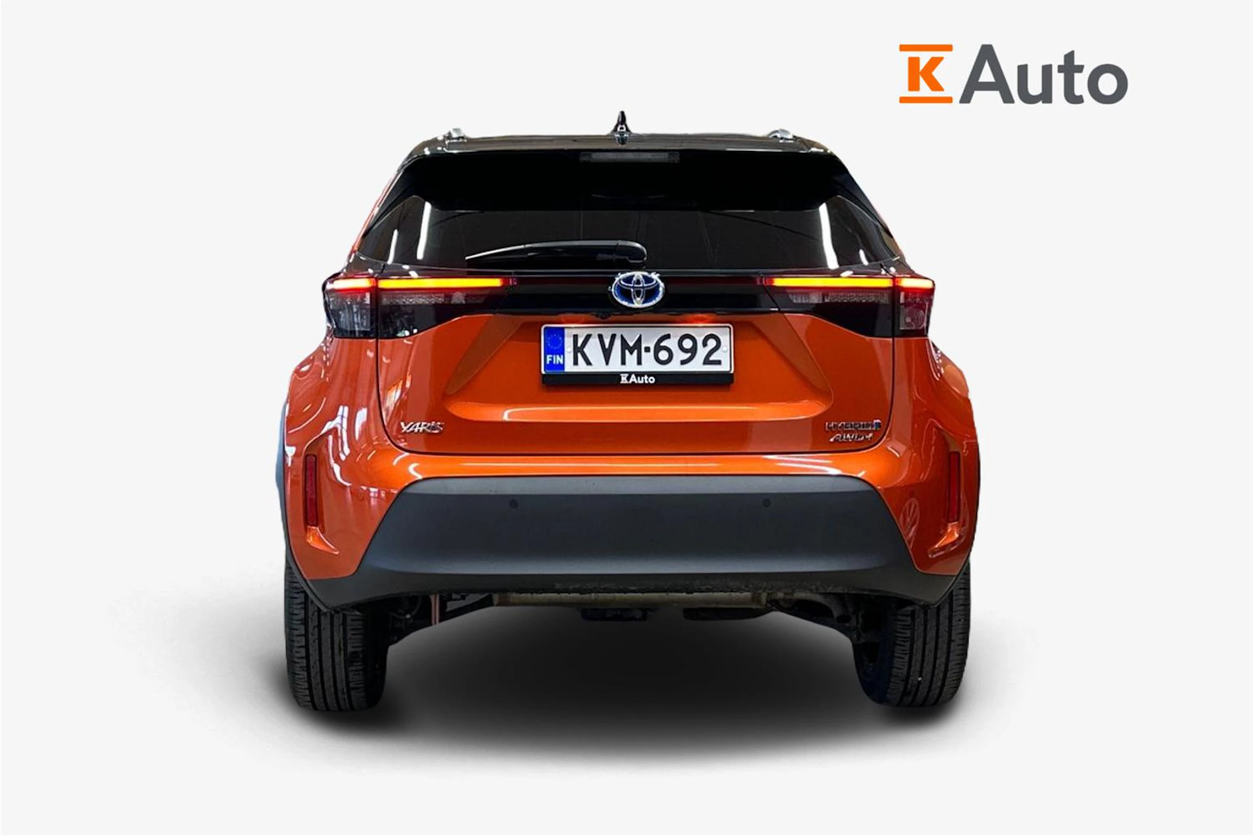 oranssi Toyota Yaris Cross 2023 kuva 4.