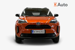 oranssi Toyota Yaris Cross 2023 kuva 5.