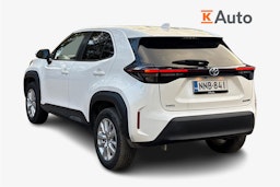 valkoinen Toyota Yaris Cross 2023 kuva 2.