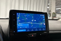 valkoinen Toyota Yaris Cross 2023 kuva 26.