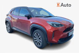 Oranssi Toyota Yaris Cross 2023 kuva 1.