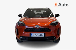 Oranssi Toyota Yaris Cross 2023 kuva 4.