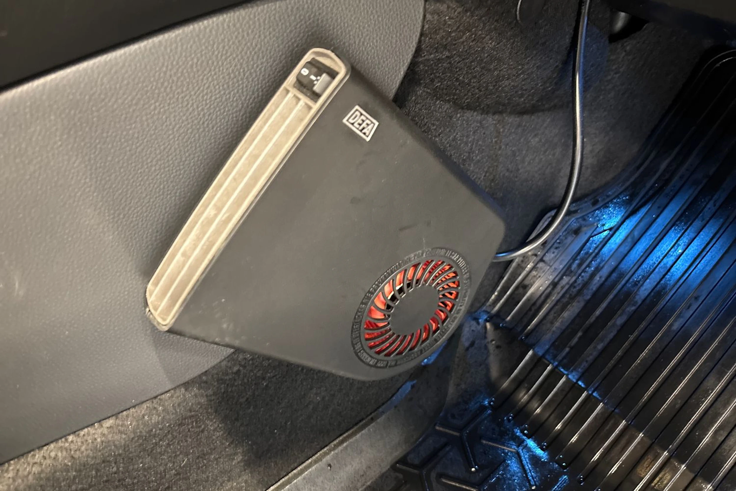 Oranssi Toyota Yaris Cross 2023 kuva 22.