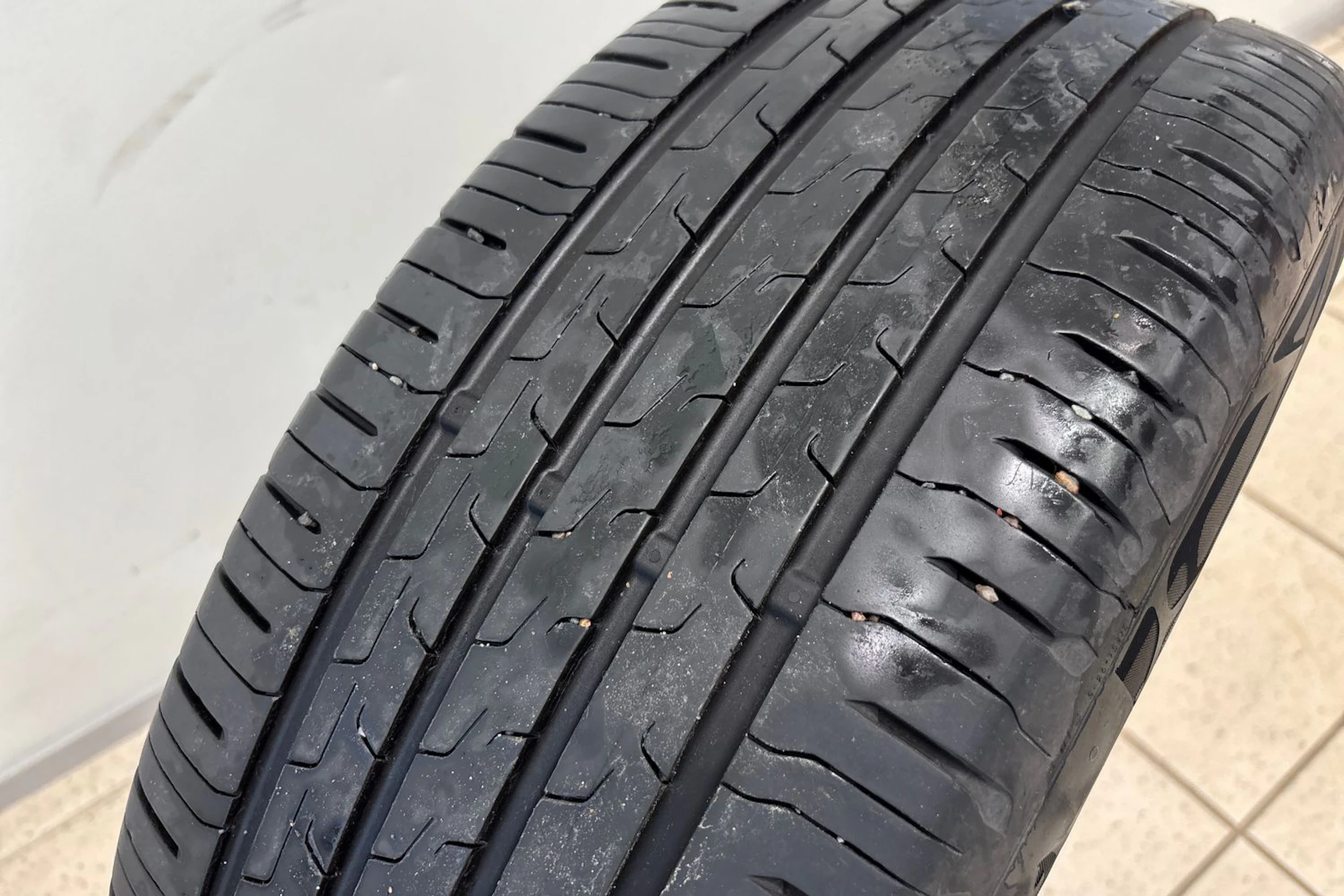 Oranssi Toyota Yaris Cross 2023 kuva 25.