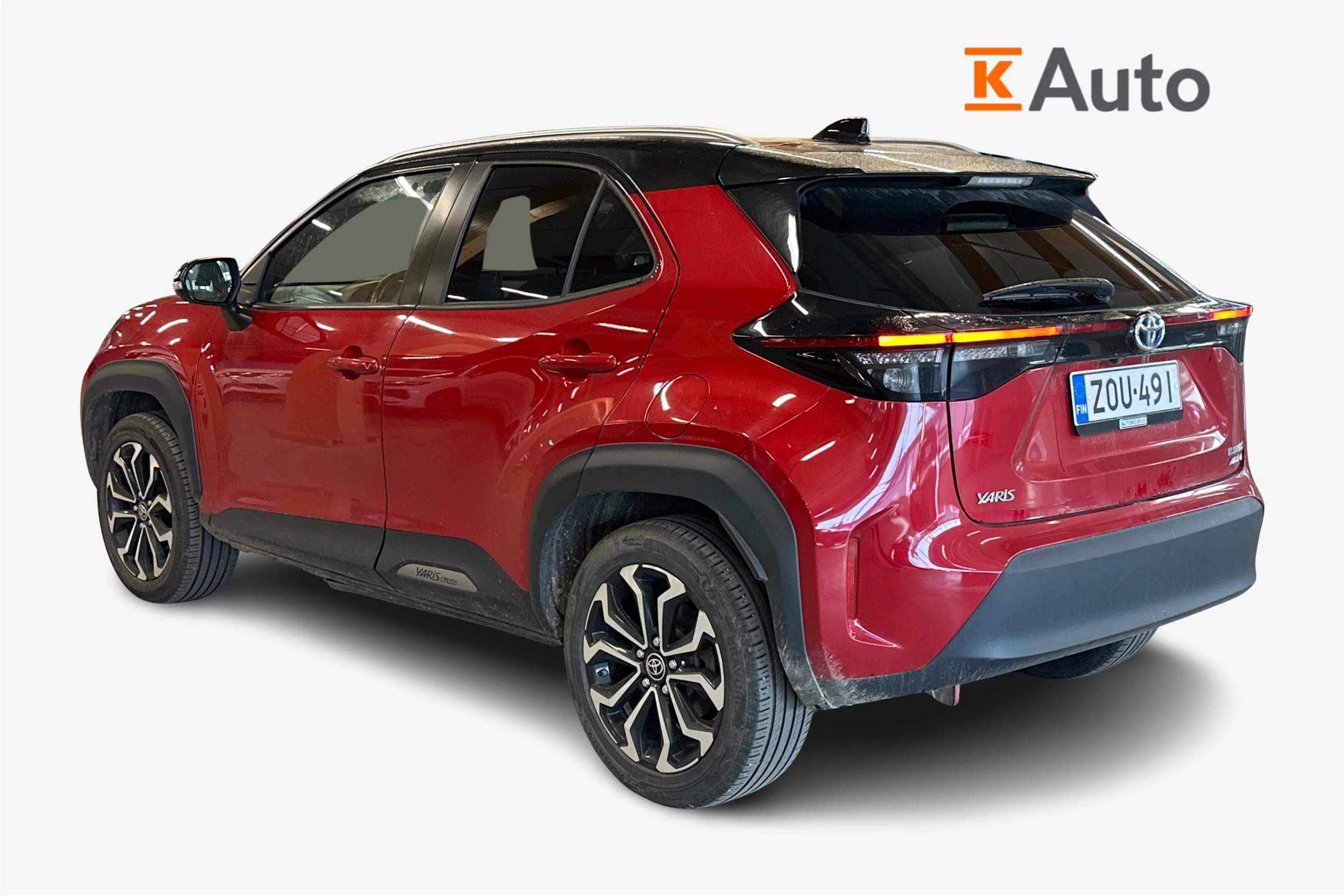 punainen Toyota Yaris Cross 2023 kuva 2.