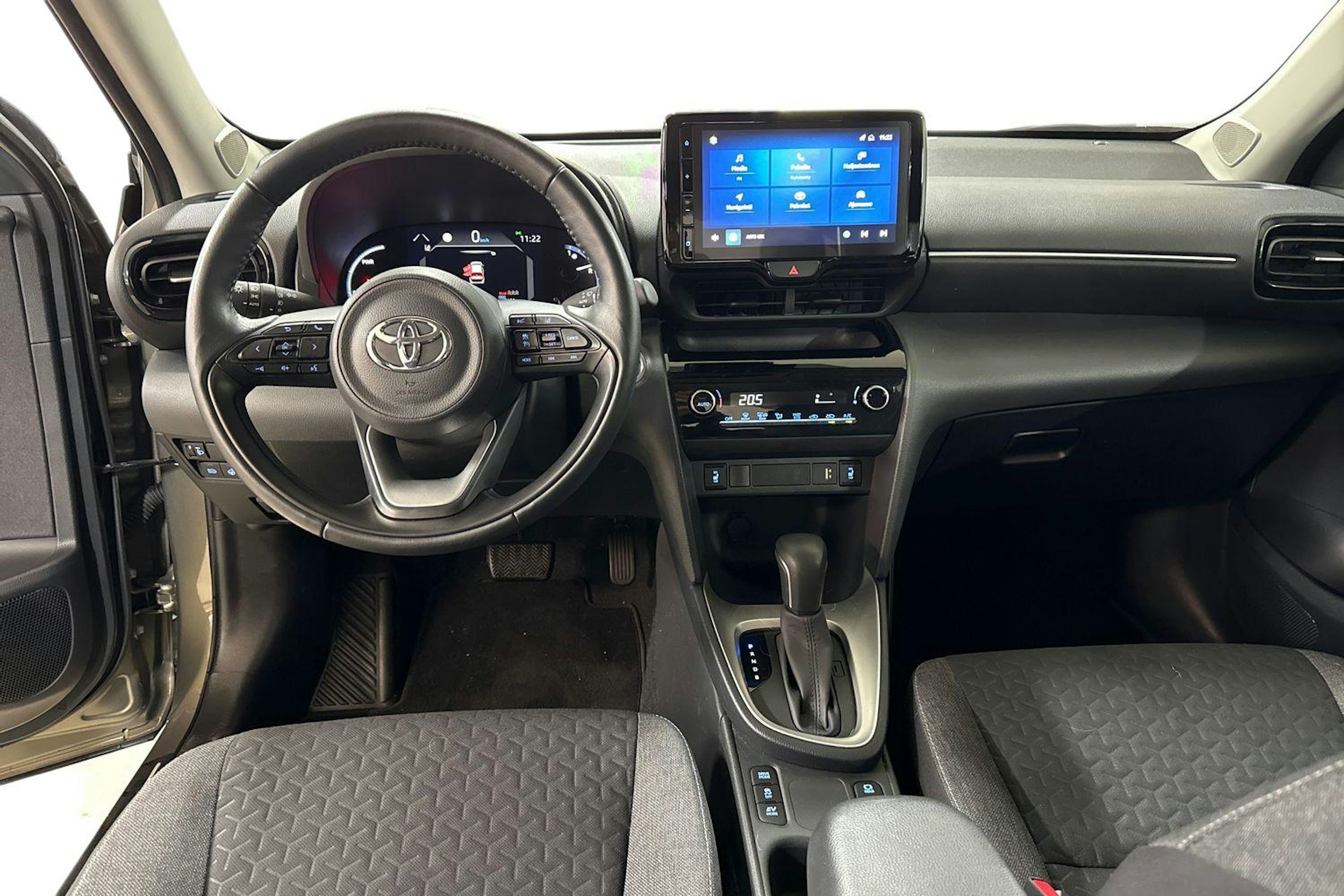 ruskea (beige) Toyota Yaris Cross 2024 kuva 9.