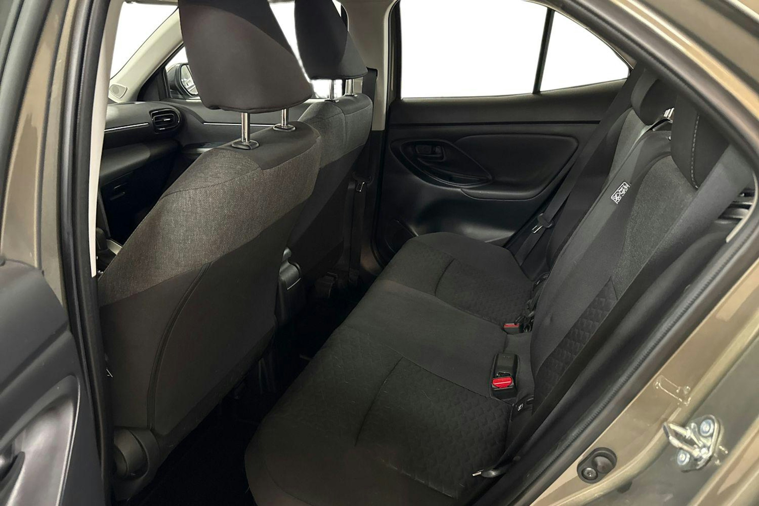 ruskea (beige) Toyota Yaris Cross 2024 kuva 10.