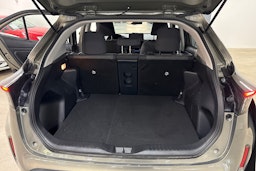 ruskea (beige) Toyota Yaris Cross 2024 kuva 14.