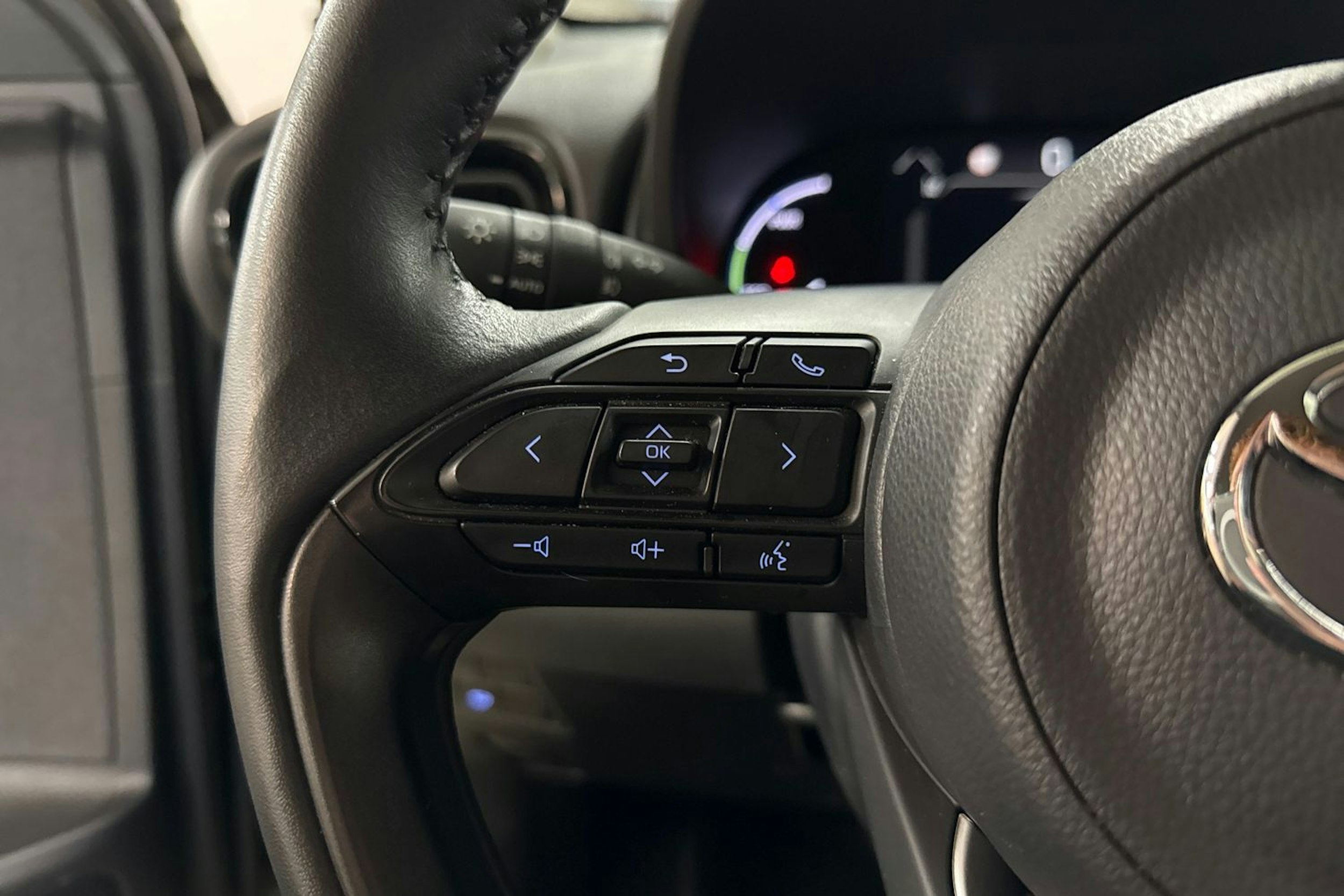 ruskea (beige) Toyota Yaris Cross 2024 kuva 16.