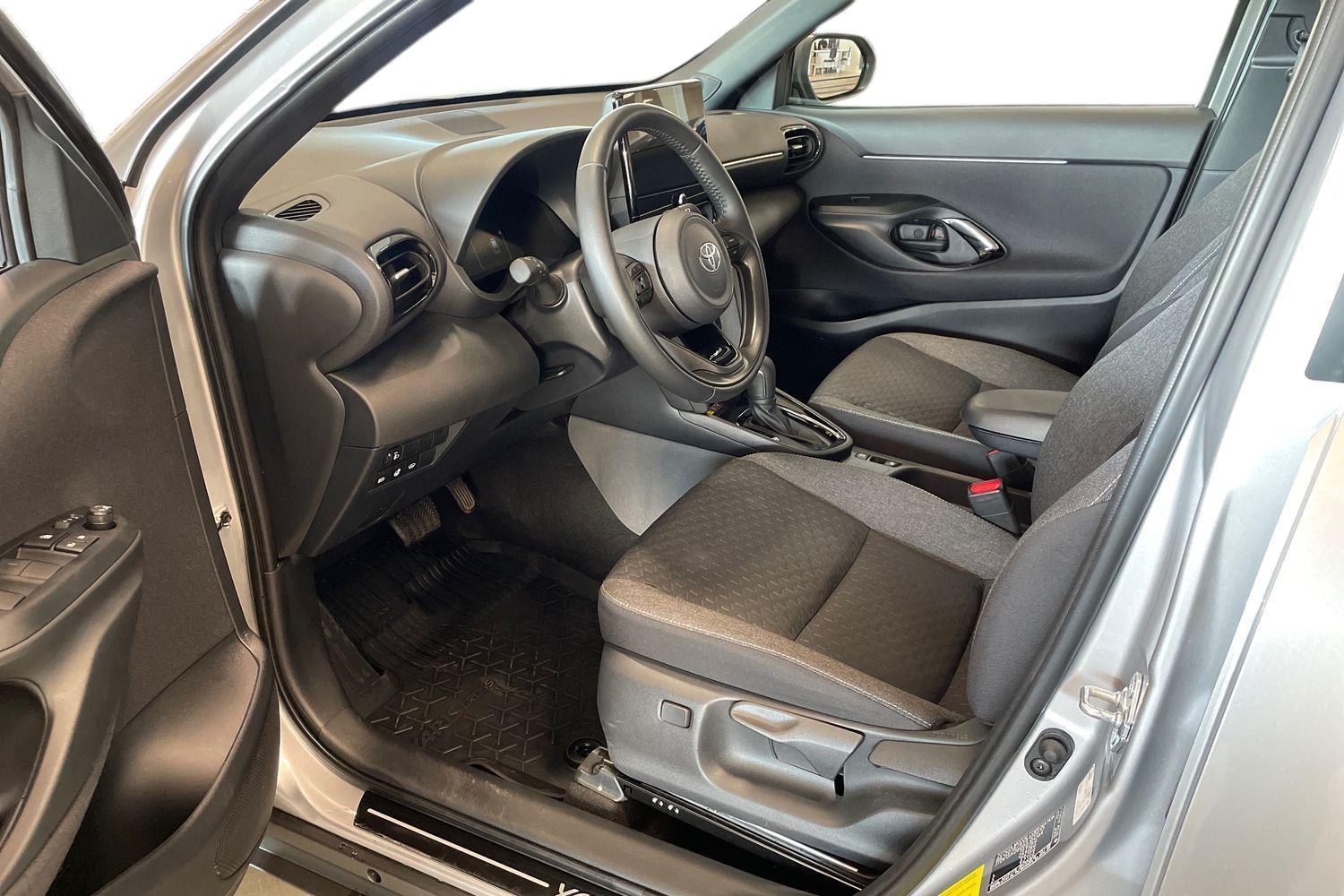 Toyota Yaris Cross 2025, bild 7/27