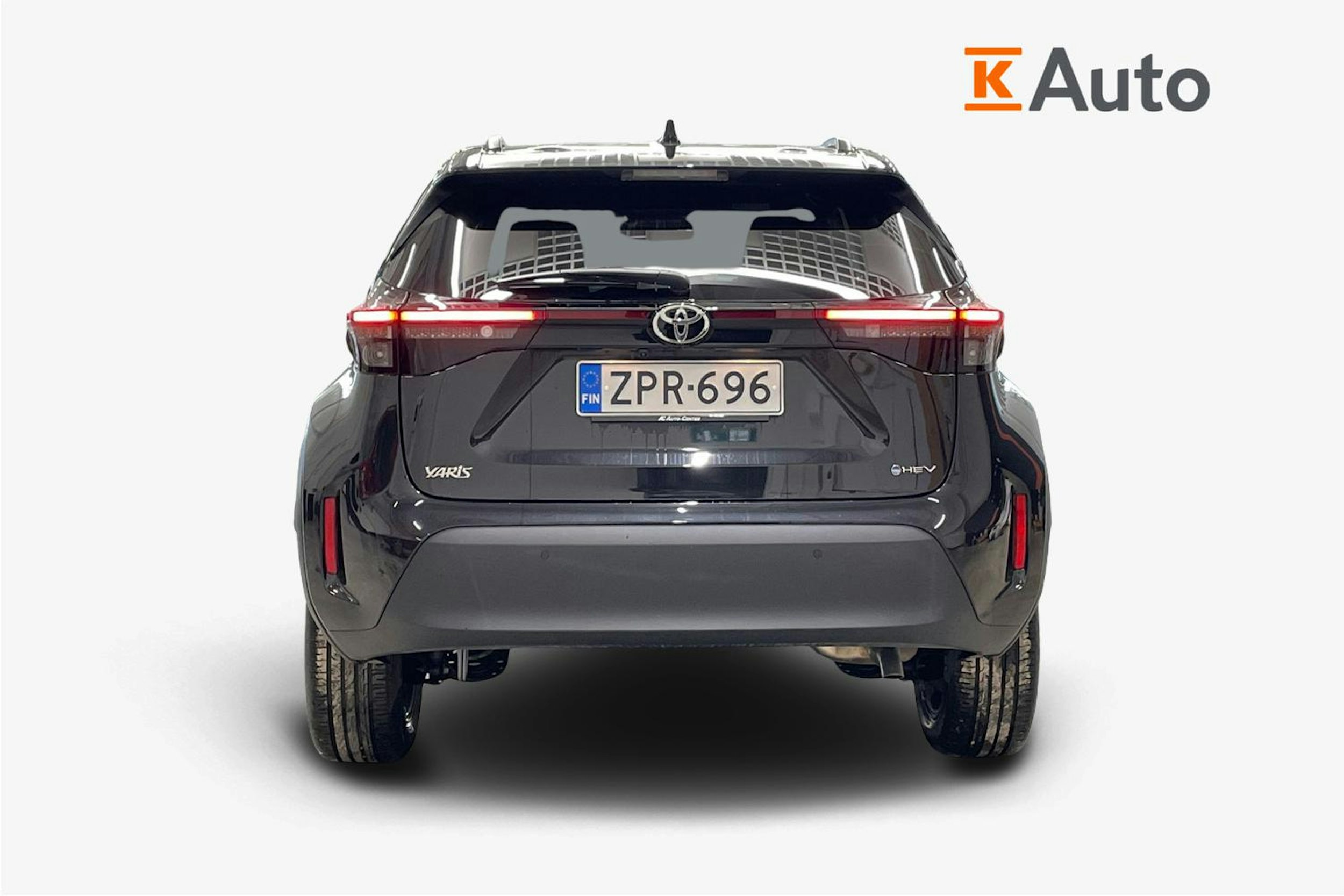 musta Toyota Yaris Cross 2025 kuva 3.