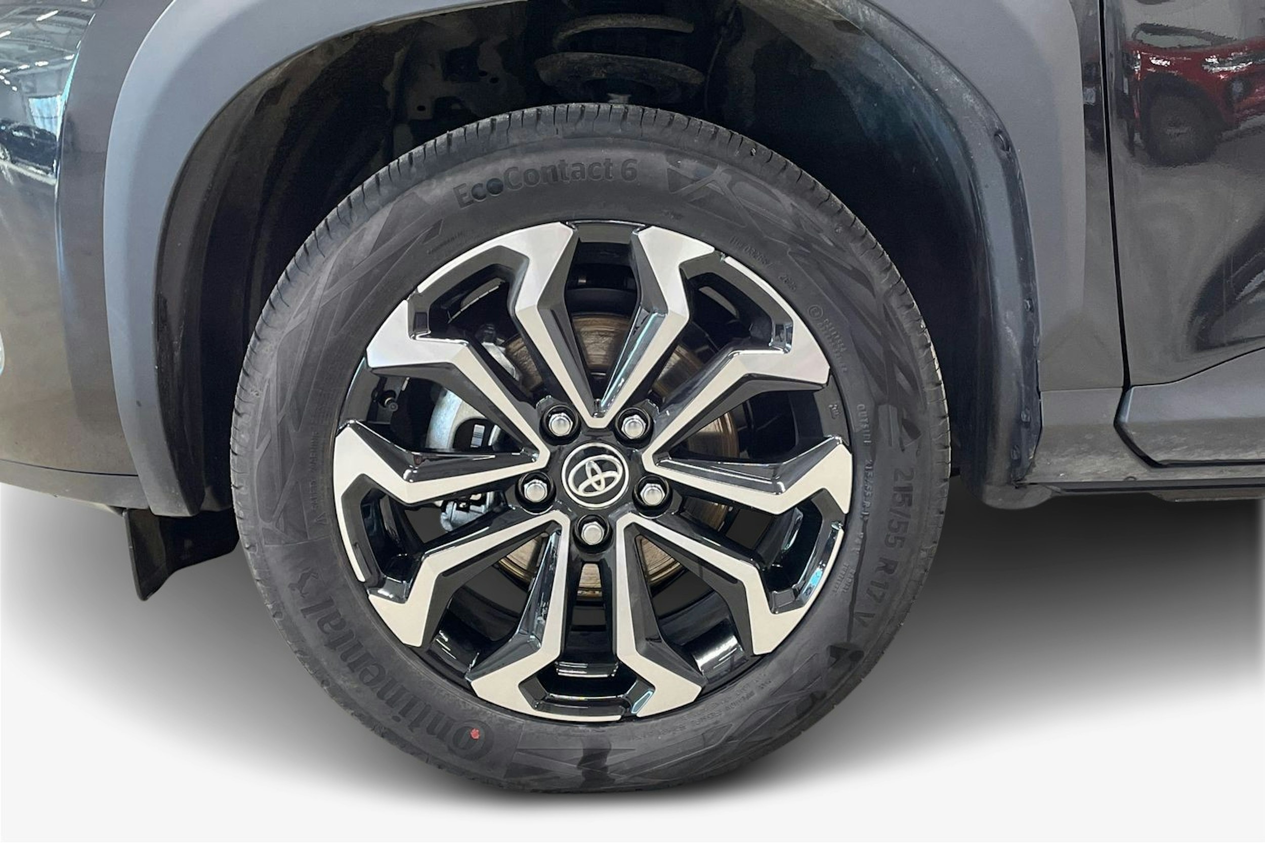 musta Toyota Yaris Cross 2025 kuva 9.