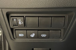 musta Toyota Yaris Cross 2025 kuva 17.