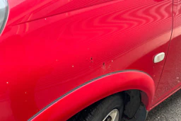 punainen Toyota Yaris Verso 2000 kuva 18.
