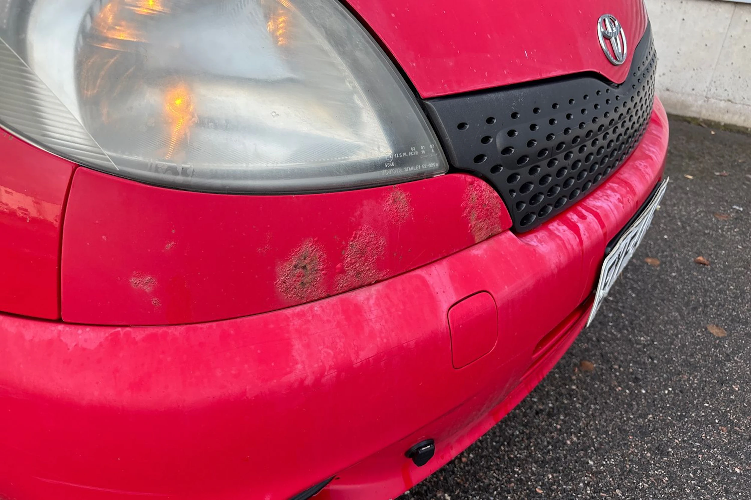 punainen Toyota Yaris Verso 2000 kuva 20.