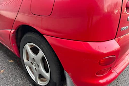 punainen Toyota Yaris Verso 2000 kuva 23.