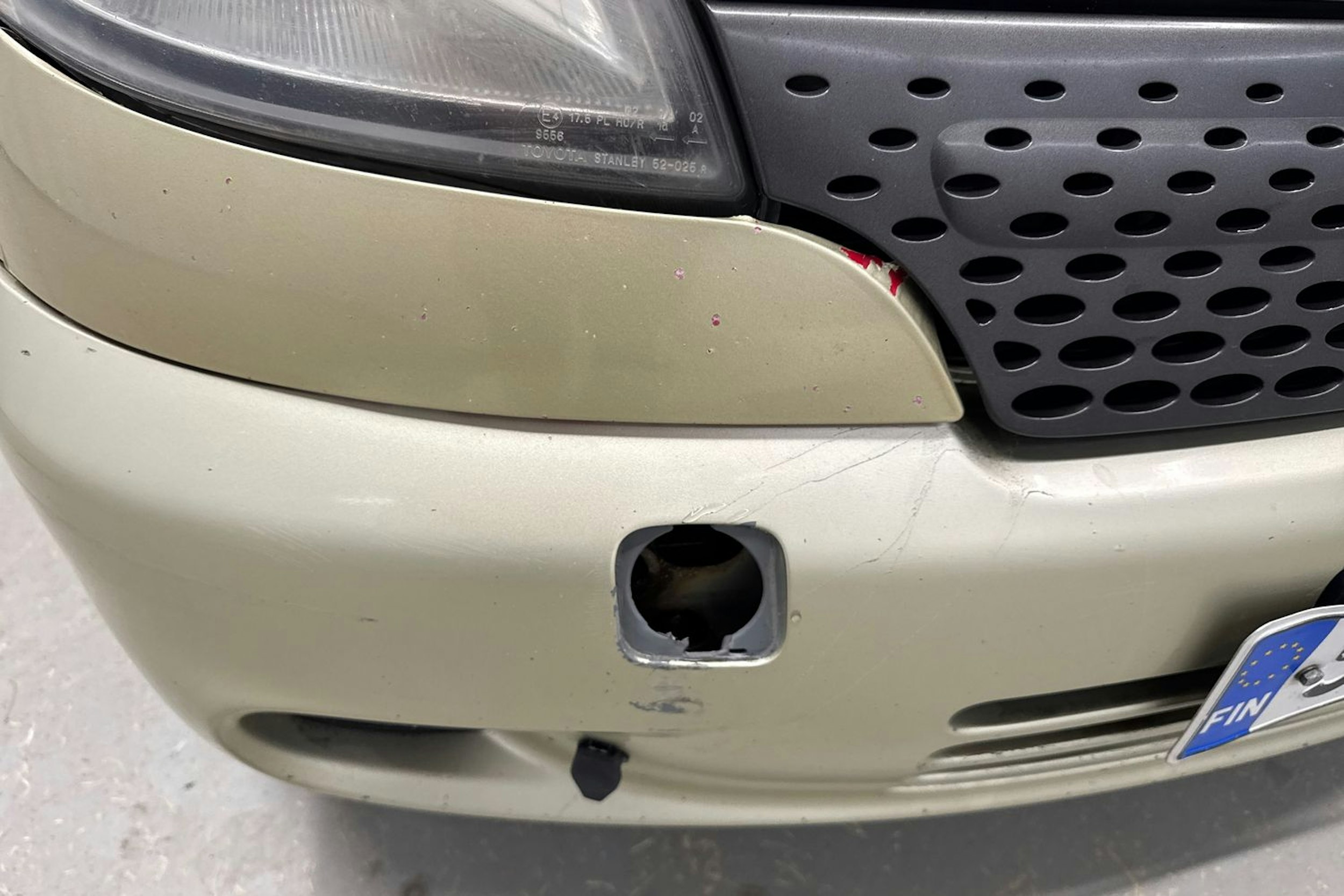 keltainen Toyota Yaris Verso 2002 kuva 15.