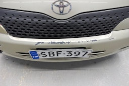 keltainen Toyota Yaris Verso 2002 kuva 17.