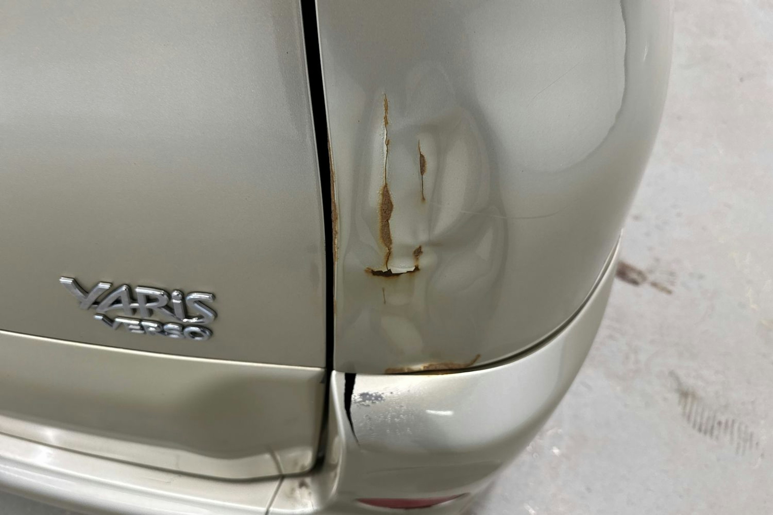 keltainen Toyota Yaris Verso 2002 kuva 25.