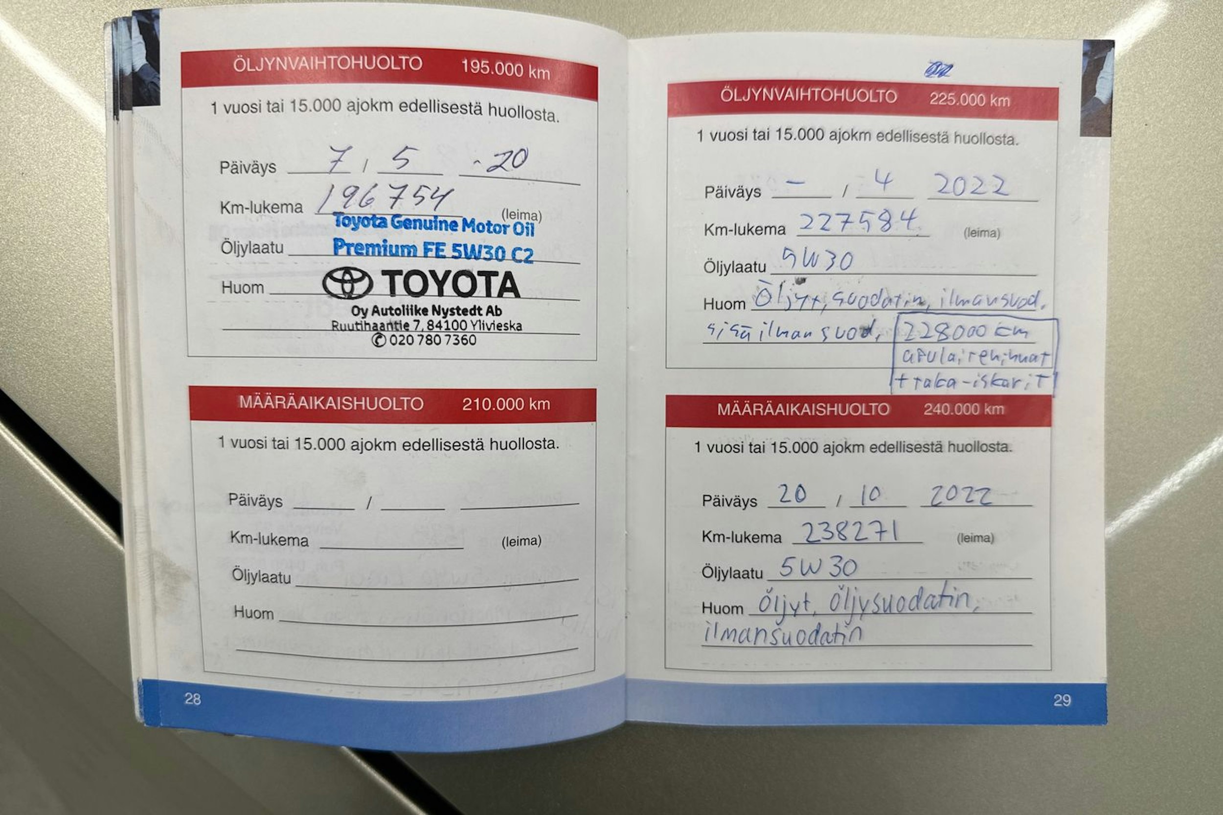 keltainen Toyota Yaris Verso 2002 kuva 32.