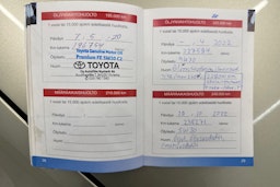 keltainen Toyota Yaris Verso 2002 kuva 32.