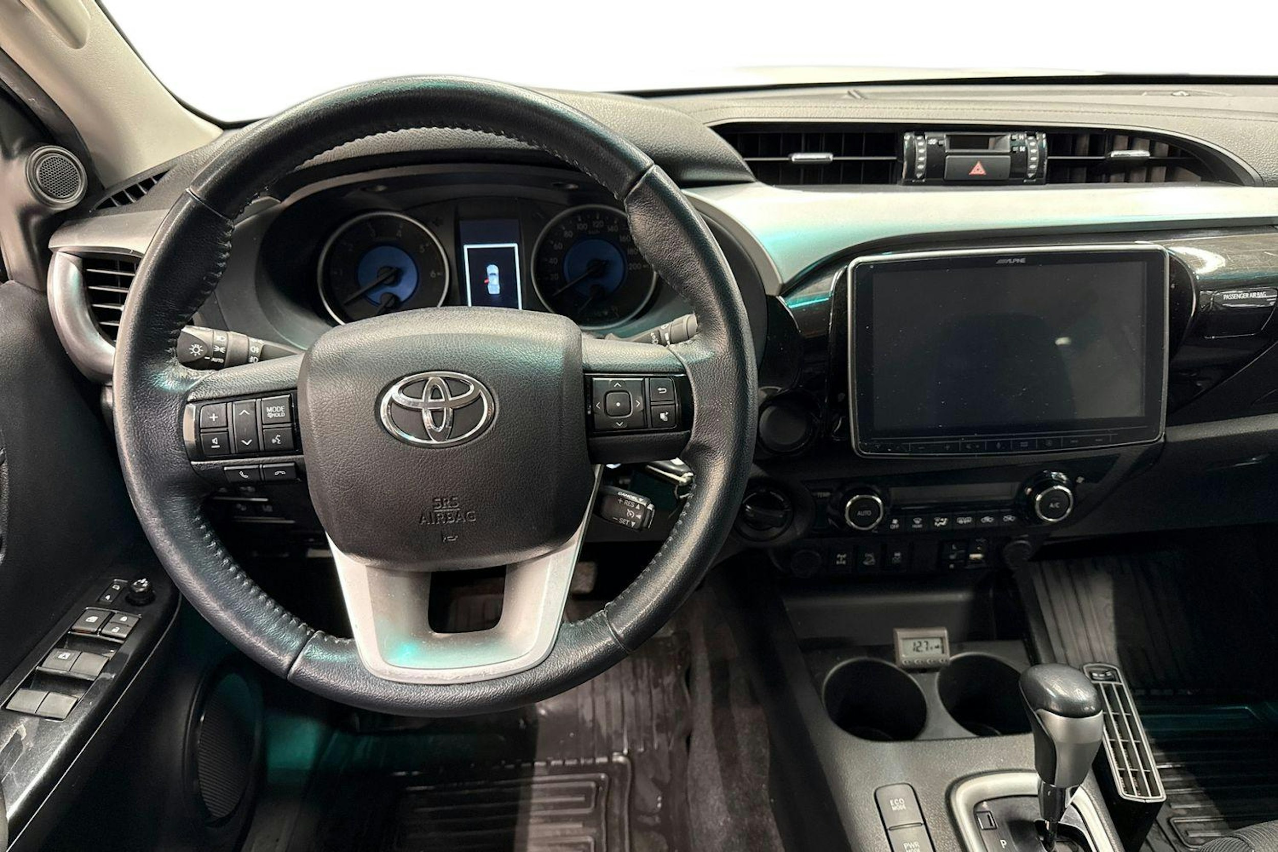 valkoinen Truckmasters OX 4X4 2018 kuva 9.