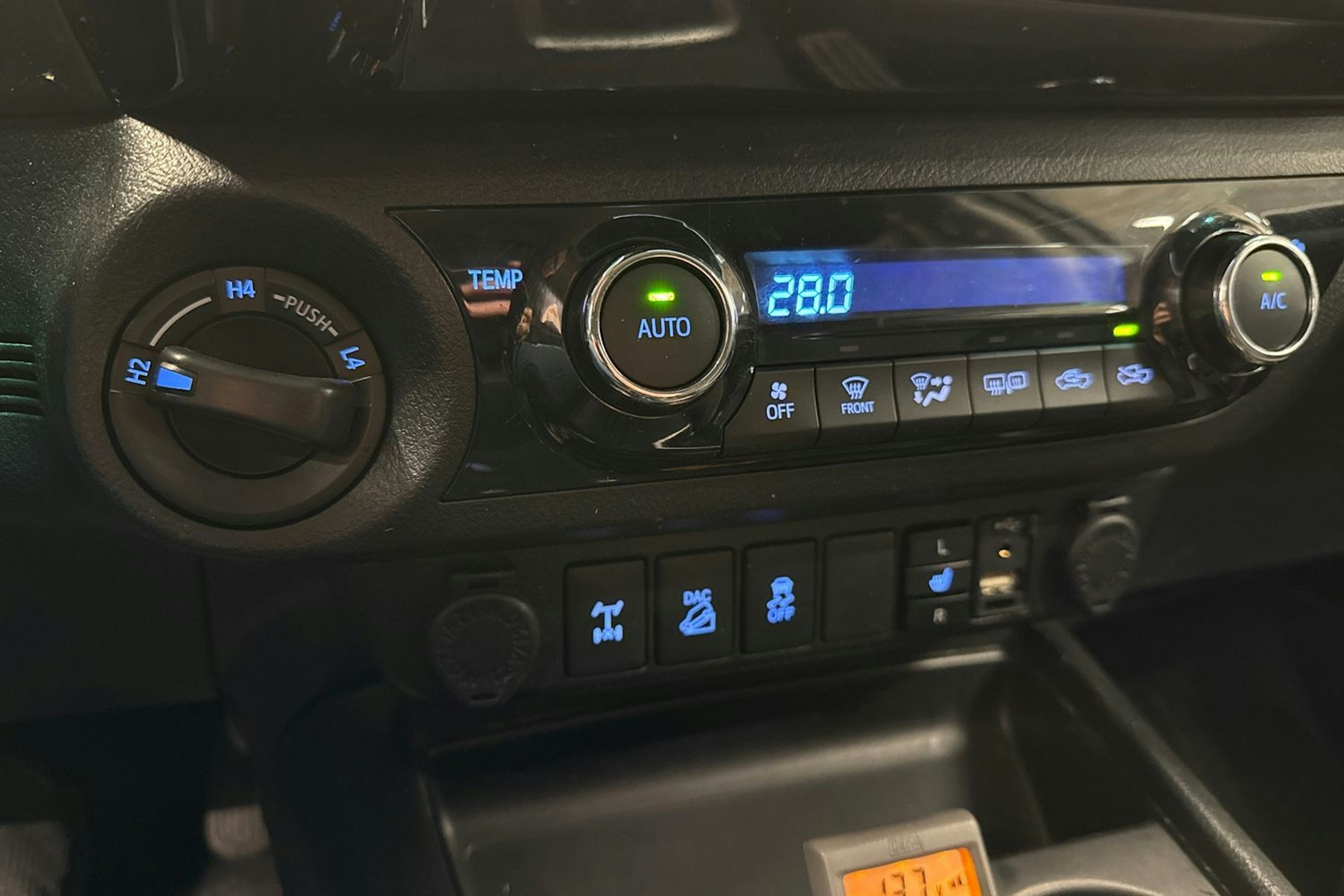 valkoinen Truckmasters OX 4X4 2018 kuva 22.