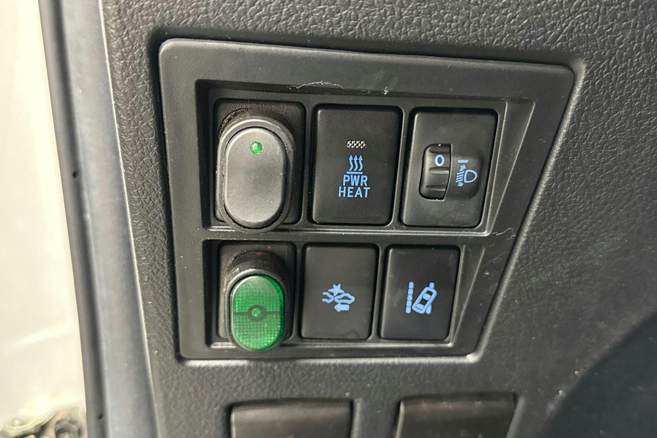 valkoinen Truckmasters OX 4X4 2018 kuva 23.