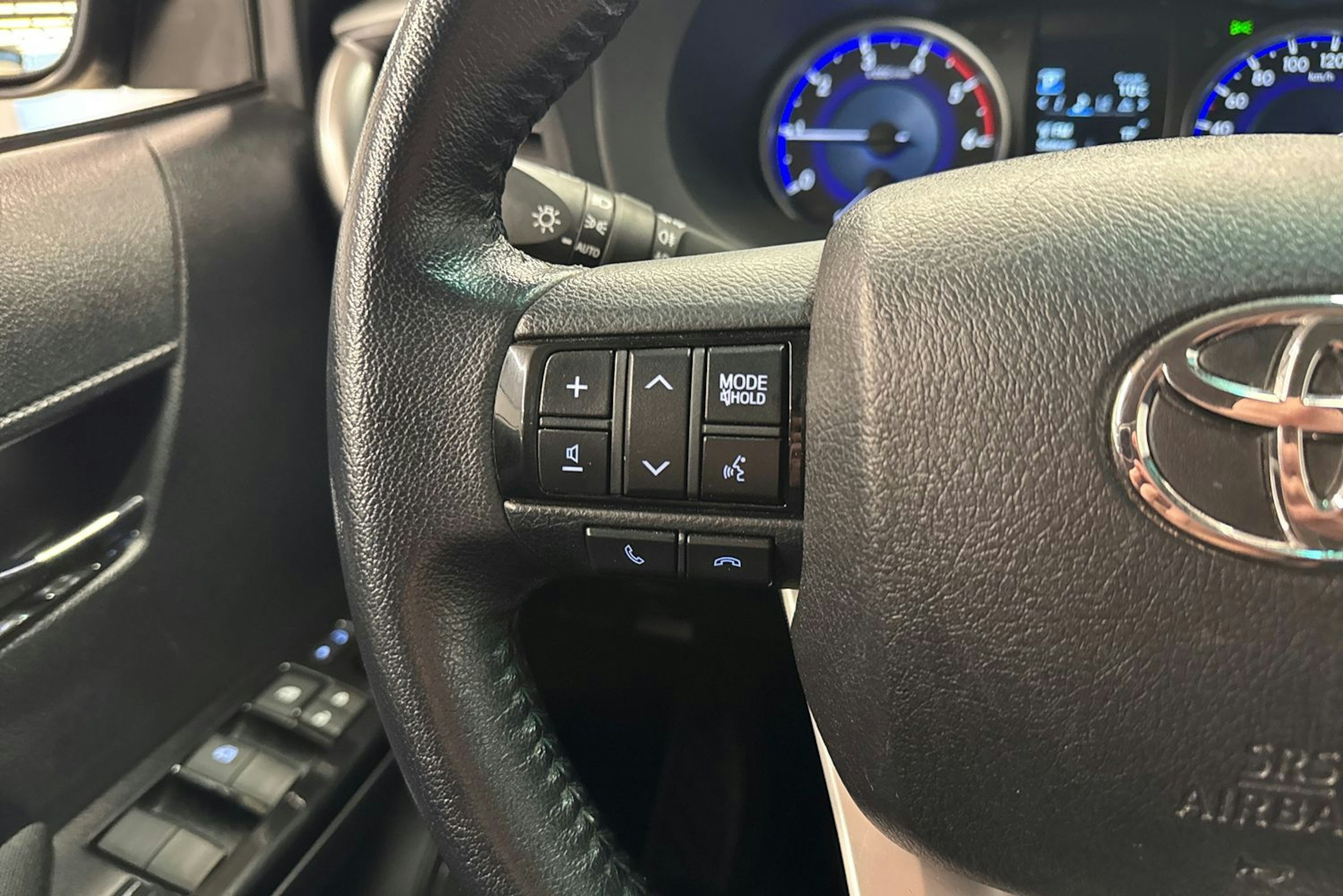 harmaa Truckmasters OX 4X4 2018 kuva 17.