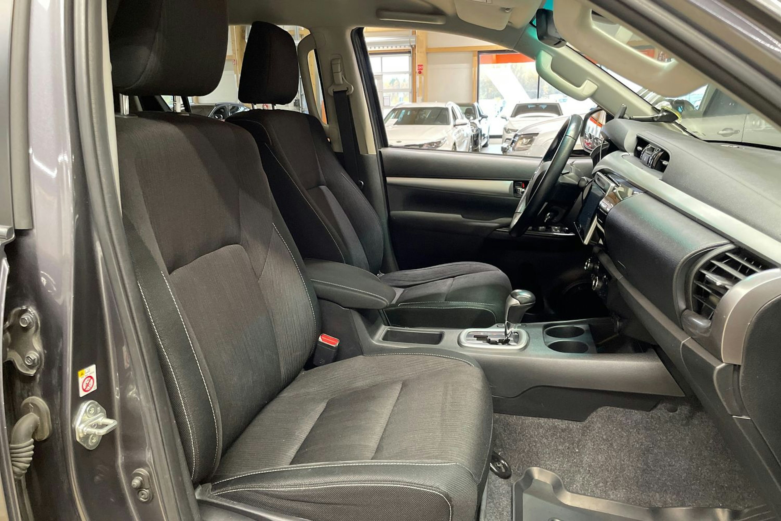 harmaa Truckmasters OX 4X4 2018 kuva 16.